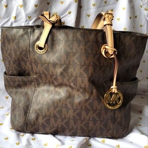 Michale Kors Handbag